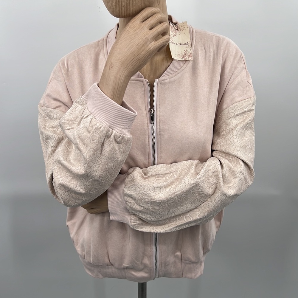 🆕Pink Bomber Jacket Snakeskin Sleeve Print New Blush Hem& Thread-Anthropologie - Picture 4 of 15